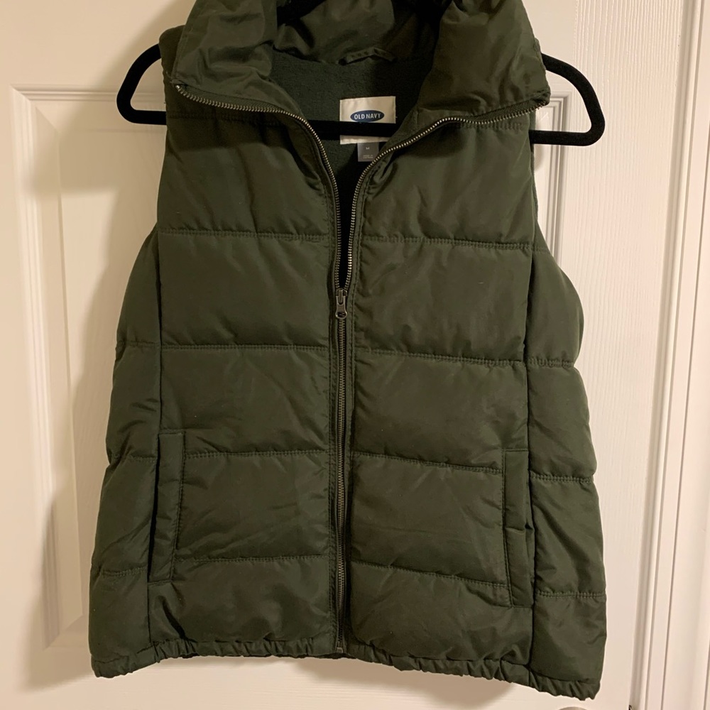 Old navy army green puffer vest